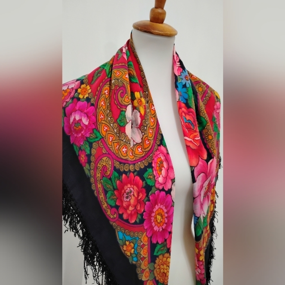 VINTAGE MULBERRY SILK FLORAL SCARF - Picture 7 of 7